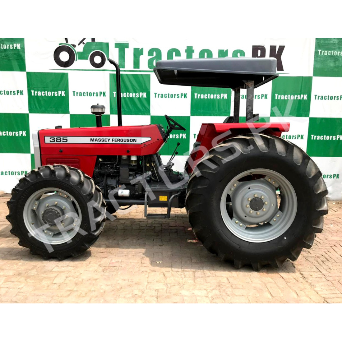 TRACTEUR MASSEY FERGUSON MF 385 4RM POUR ACCROITRE VOTRE PRODUCTION